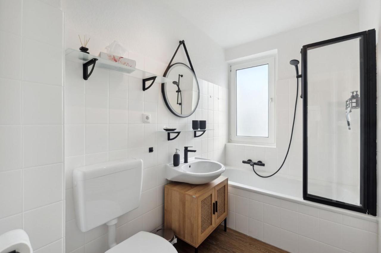 Amalfi Apartments A01 - Gemuetliche 2 Zi-Wohnung Mit Boxspringbetten Und Smart Tv كايزرسلاوترن المظهر الخارجي الصورة
